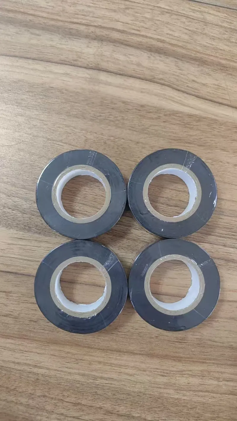 कसरी दोहोरो-पक्षीय टेप को विभिन्न प्रकार बीच भेद गर्न?